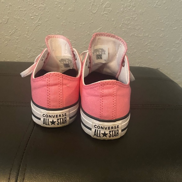 Pink Converse - Picture 4 of 10